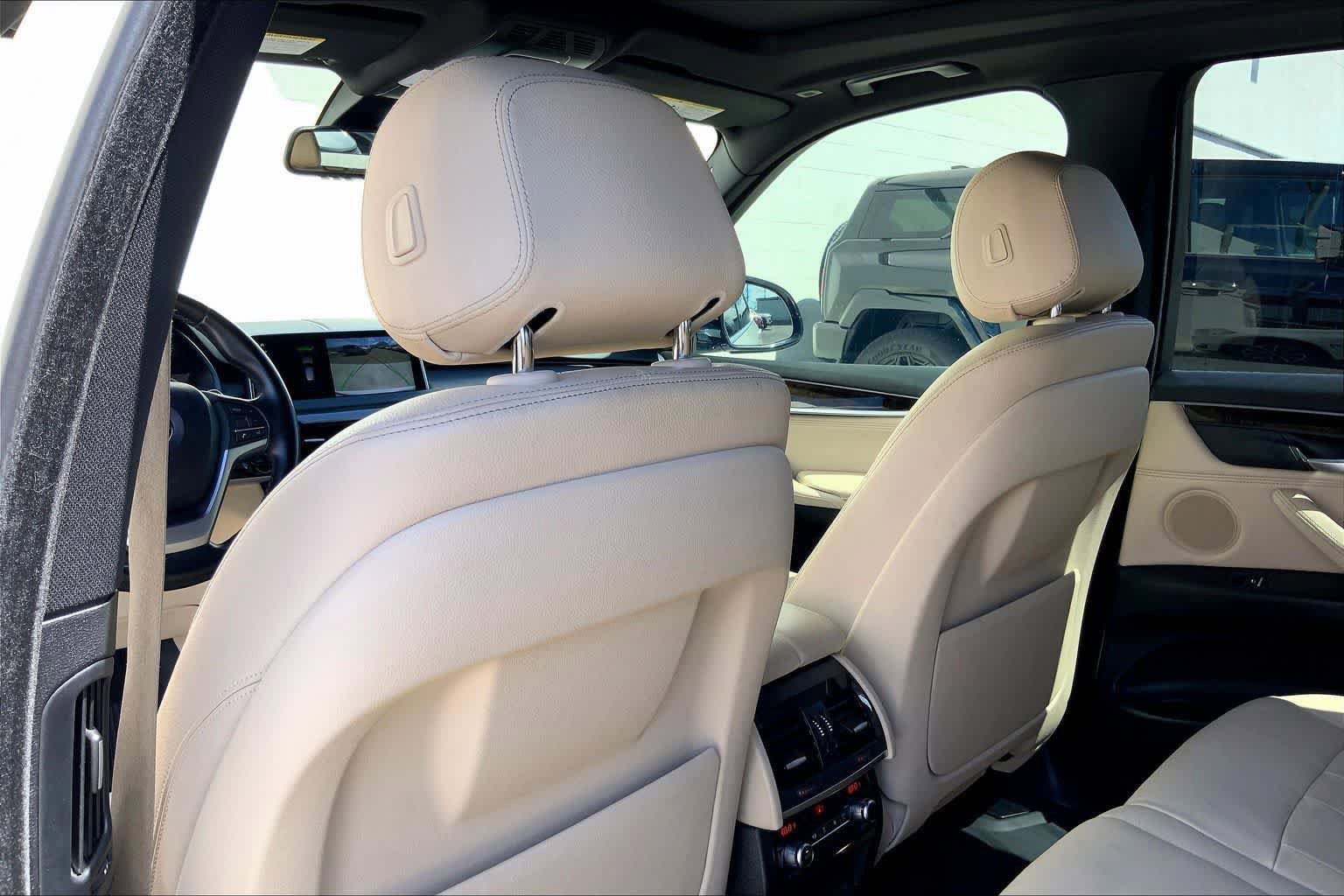 Used 2018 BMW X5 xDrive40e AWD/4WD image 13