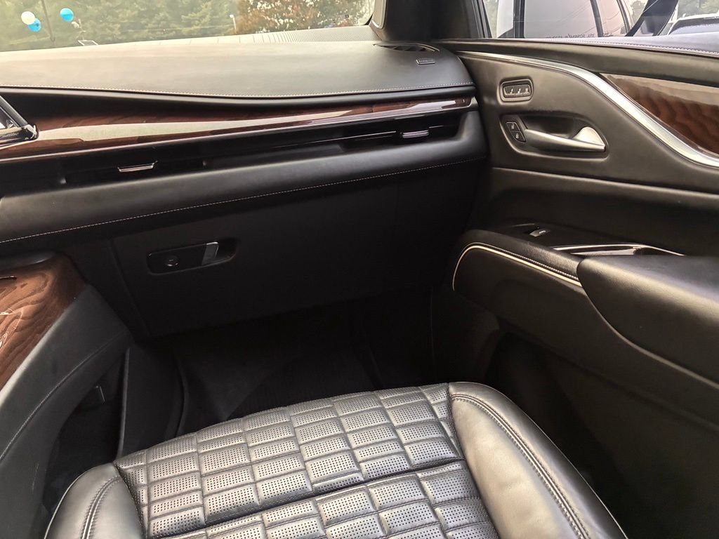 Used 2021 Cadillac Escalade ESV Sport Platinum w/ LPO, ONYX Package AWD/4WD image 48