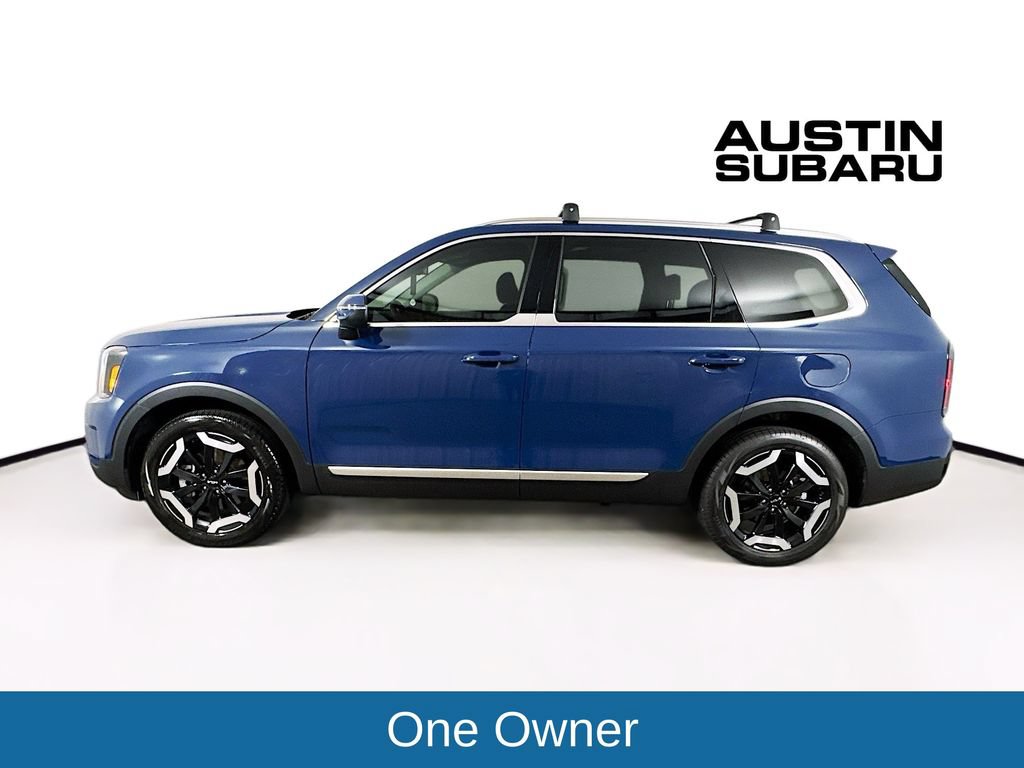 Used 2025 Kia Telluride EX w/ EX Captain's Chair Package FWD image 4