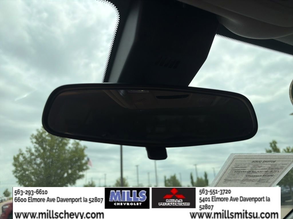Used 2020 Chevrolet Equinox LT FWD image 16