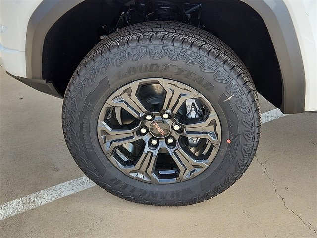 New 2025 GMC Canyon Elevation w/ Convenience Package image 7