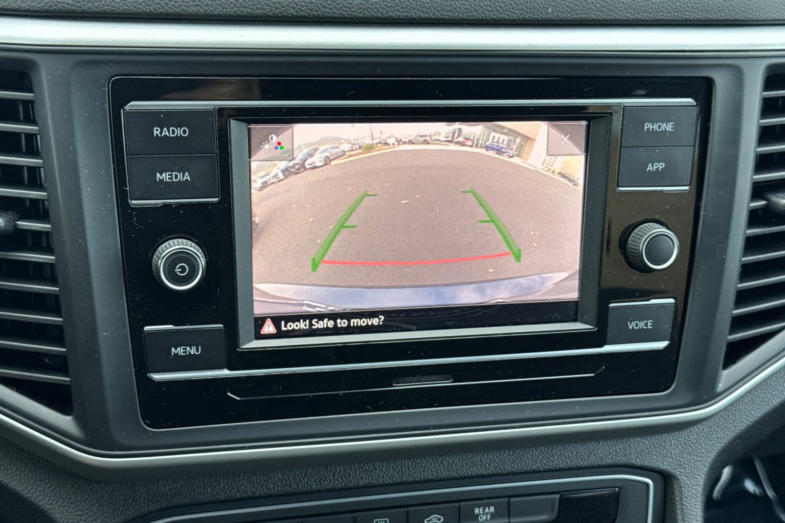 Used 2021 Volkswagen Atlas S image 22