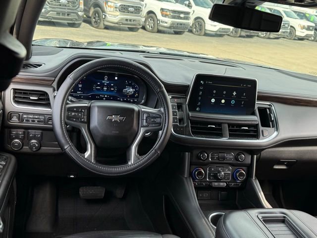 Used 2022 Chevrolet Tahoe Z71 w/ Luxury Package AWD/4WD image 8