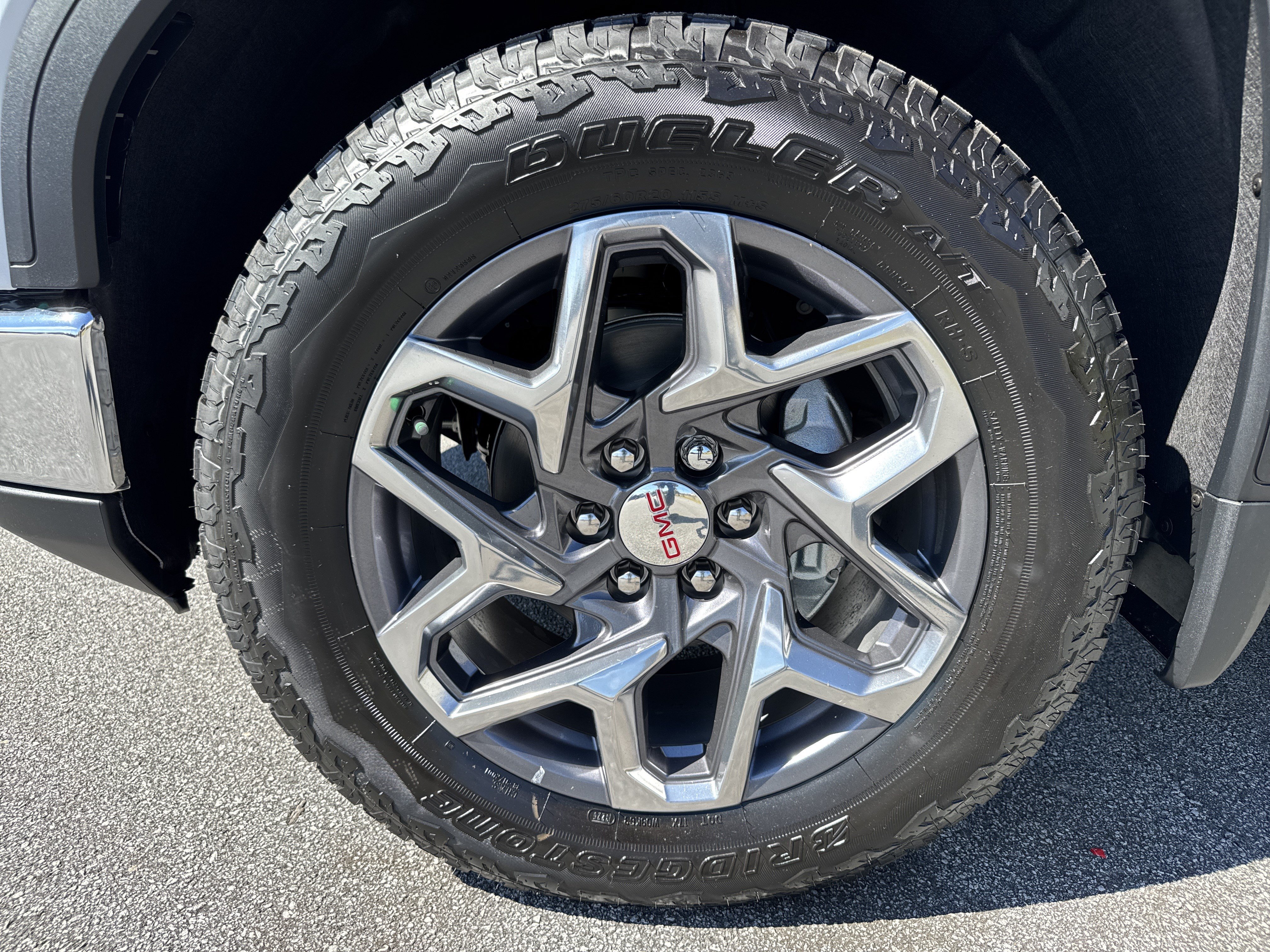 New 2026 GMC Sierra 1500 SLT AWD/4WD image 13