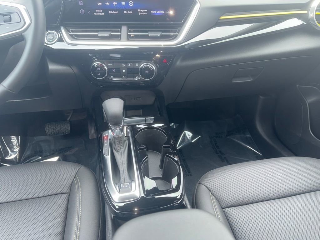 Used 2024 Chevrolet Trax ACTIV w/ Driver Confidence Package image 11