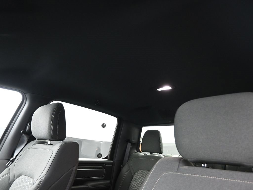 New 2026 RAM 1500 2WD Crew Cab image 2