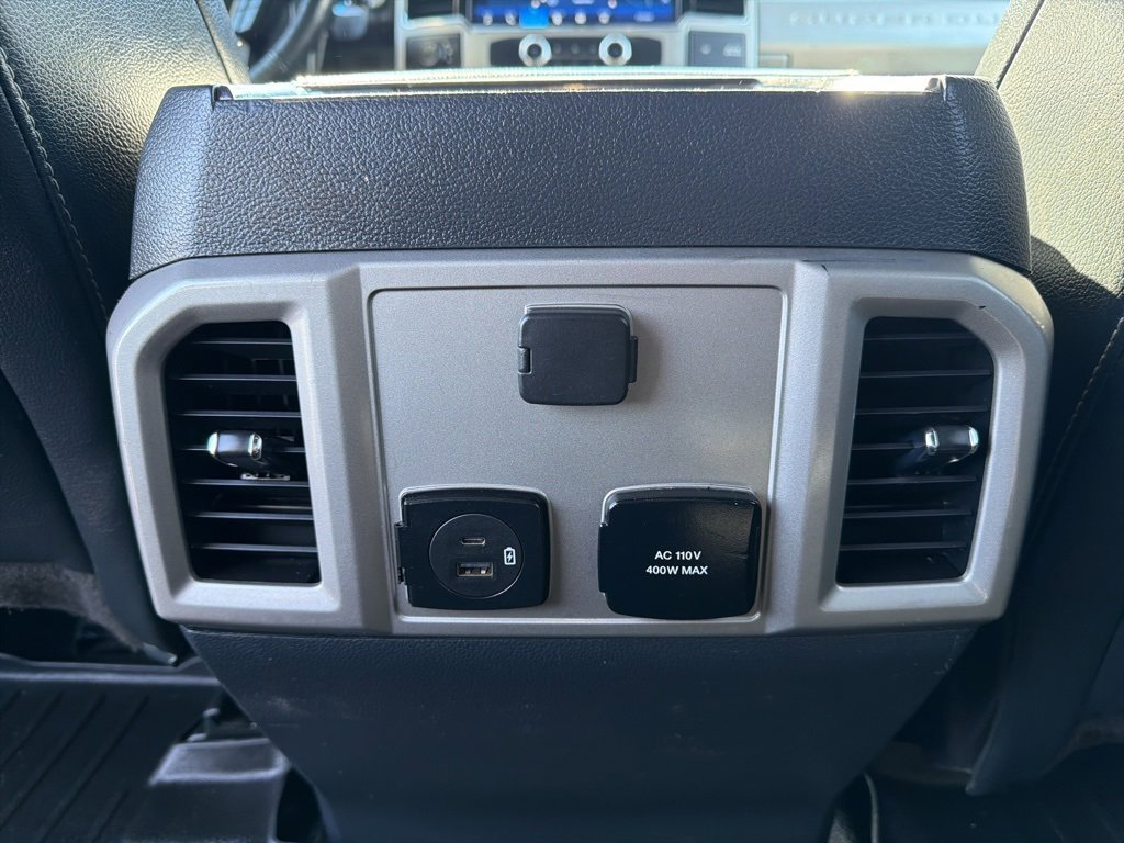 Used 2022 Ford F350 Lariat w/ Lariat Ultimate Package image 25