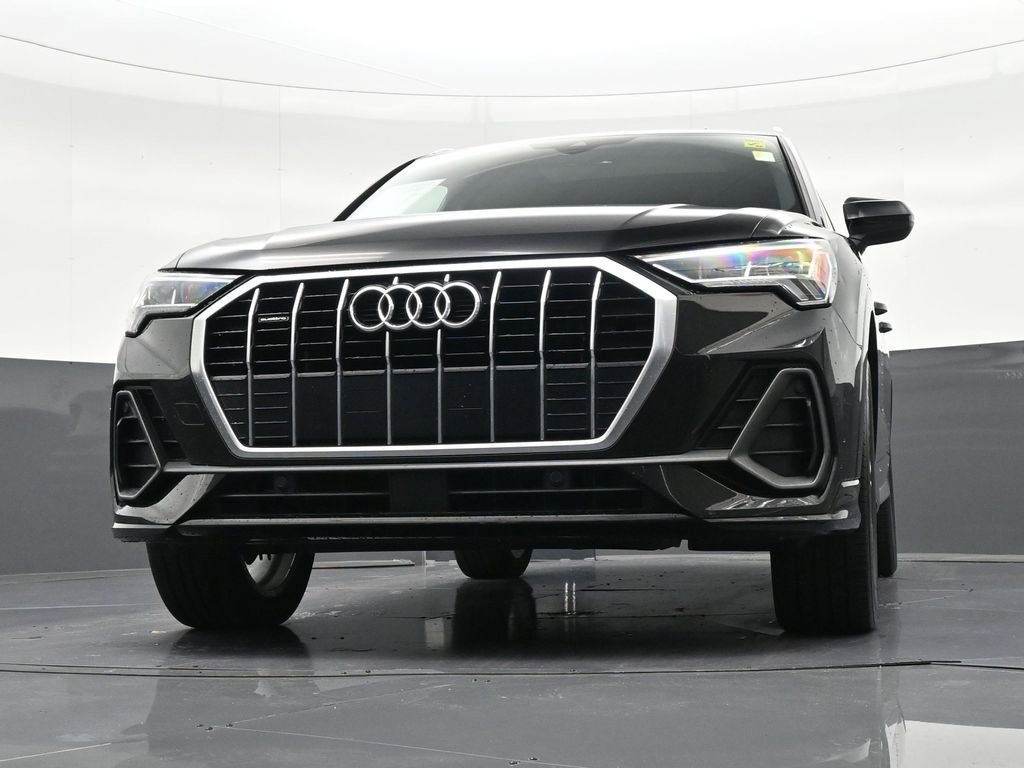 Used 2019 Audi Q3 2.0T Premium Plus w/ Premium Plus Package image 30