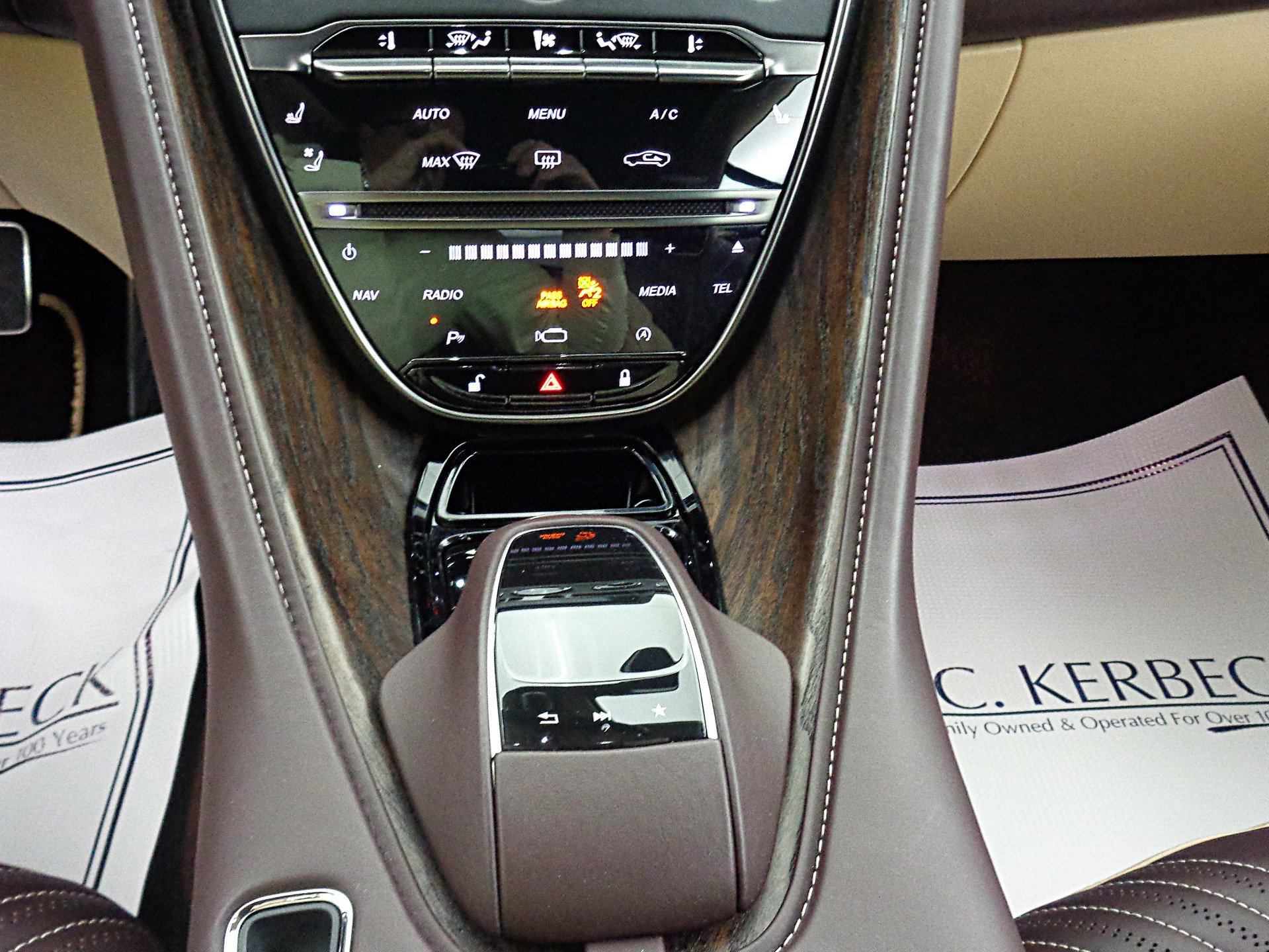 Used 2018 Aston Martin DB11 V12 image 20