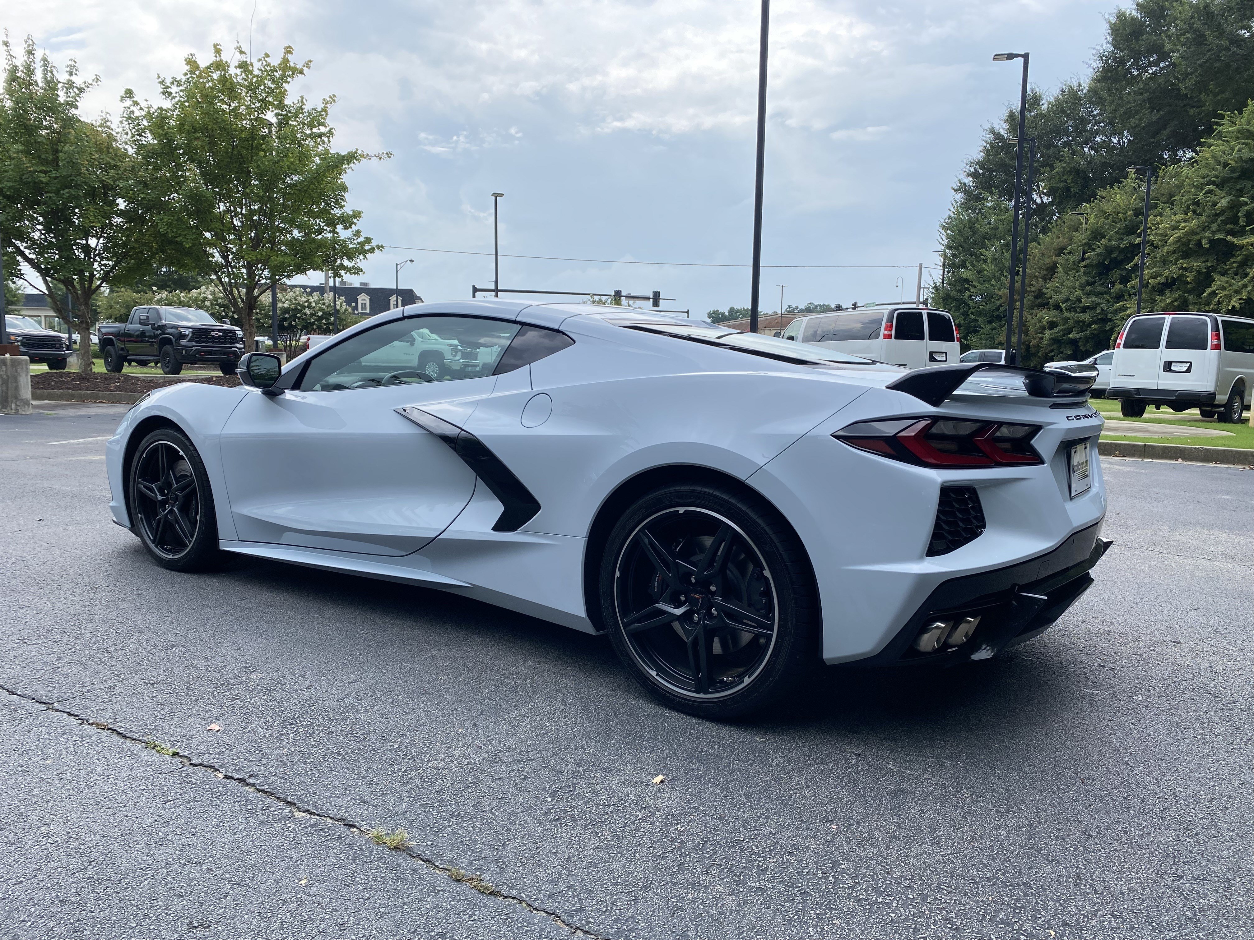 Used 2024 Chevrolet Corvette Stingray Coupe w/ Z51 Performance Package RWD image 7