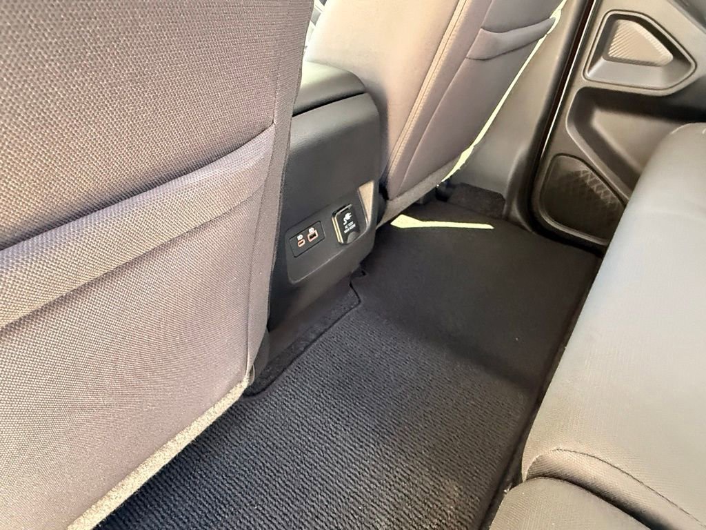 Used 2022 Nissan Frontier SV w/ Technology Package image 27