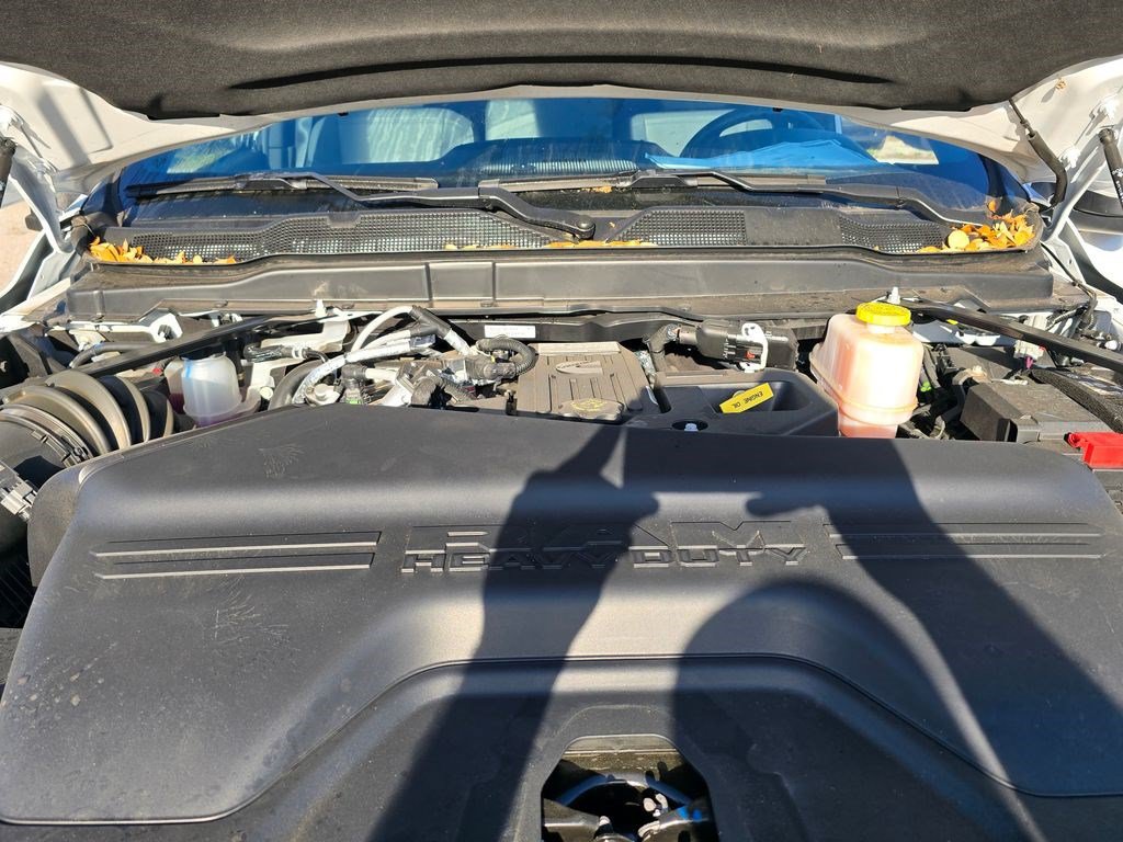 New 2025 RAM 5500 Tradesman AWD/4WD image 15