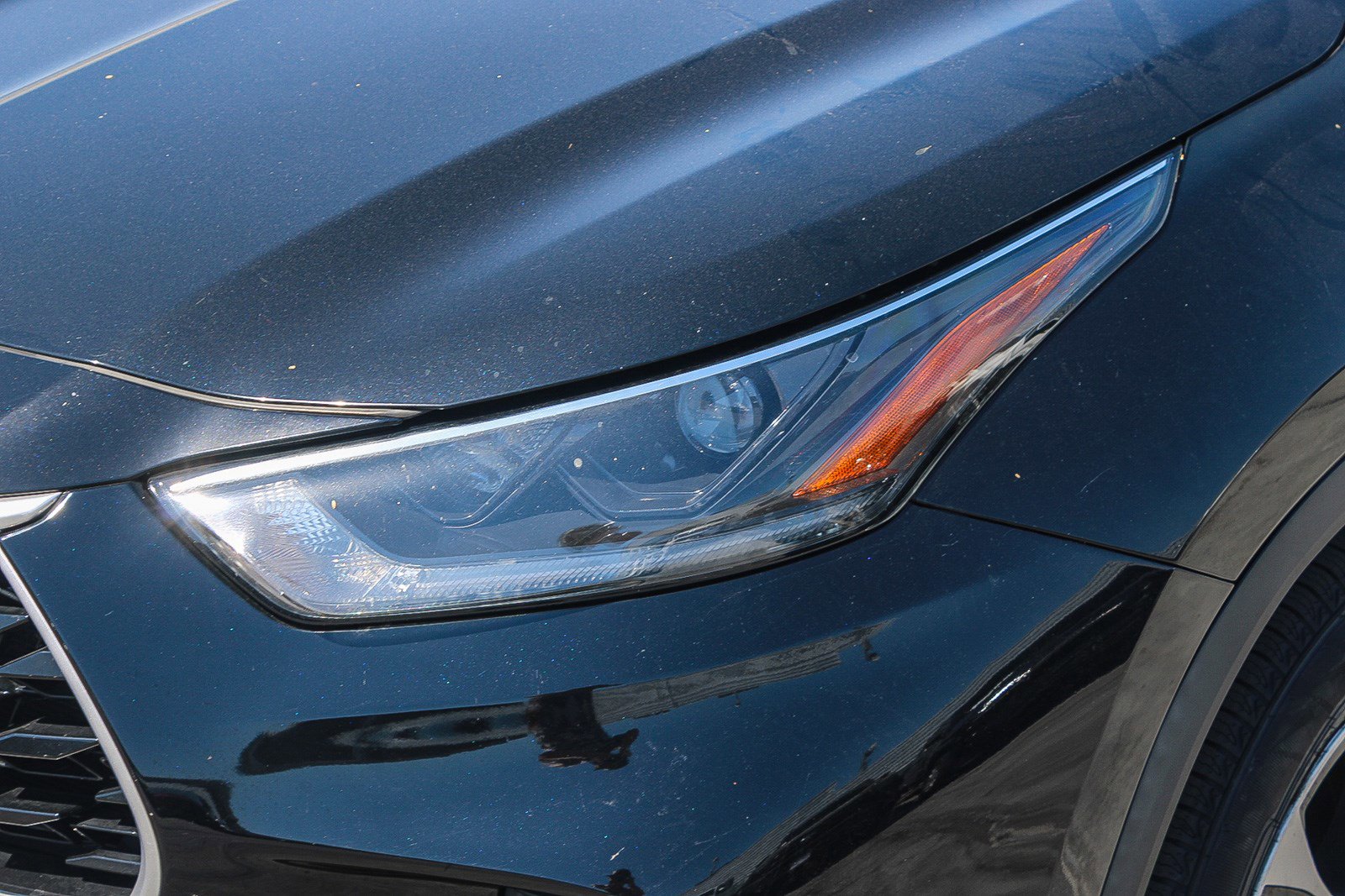 Used 2021 Toyota Highlander XLE FWD image 6