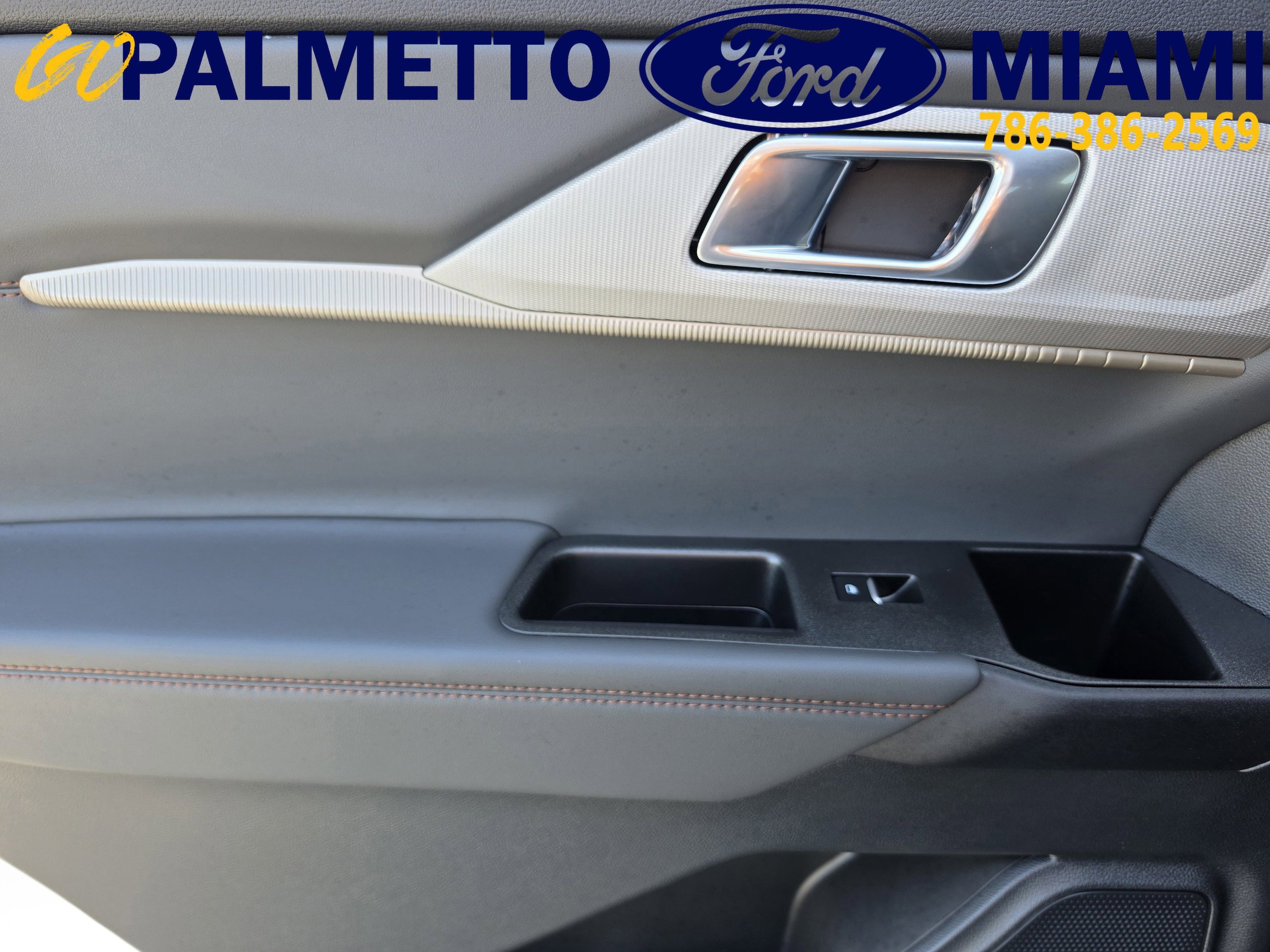 New 2026 Ford Explorer Active w/ Active Comfort Package RWD image 13