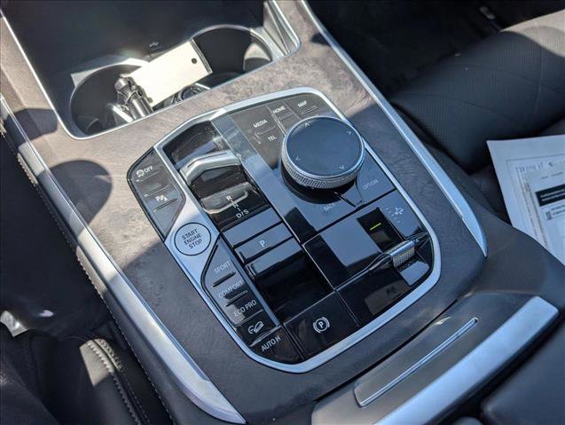 Used 2023 BMW X7 xDrive40i w/ M Sport Package image 11