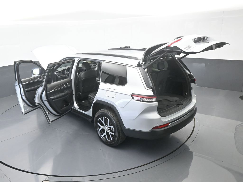 Used 2025 Jeep Grand Cherokee L Limited image 67
