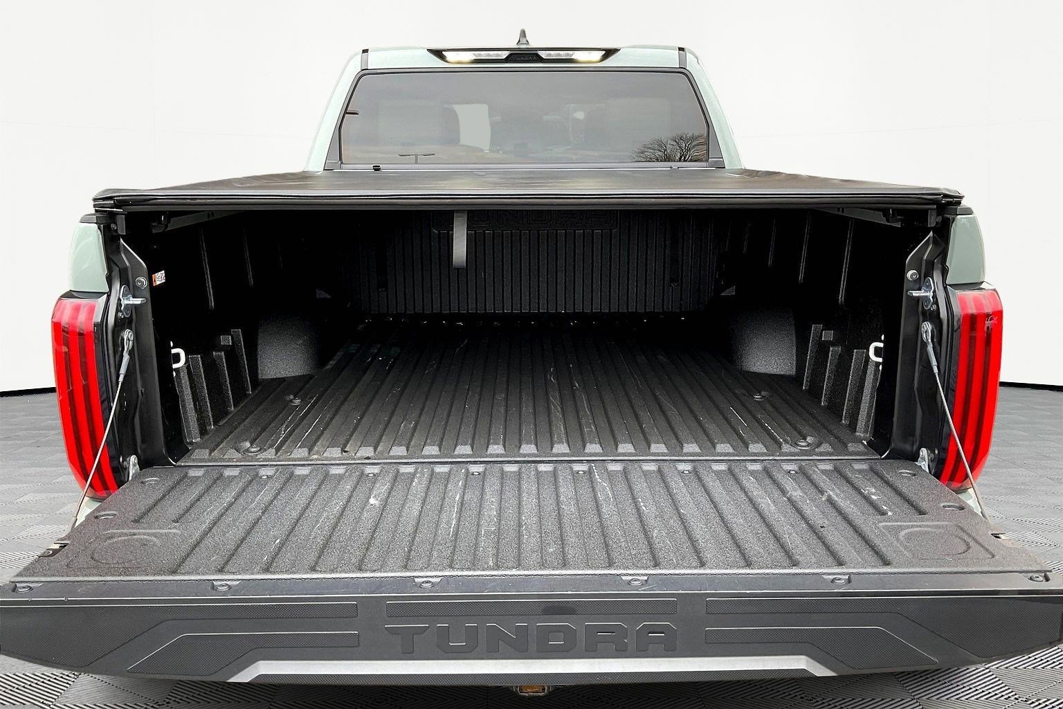 Used 2025 Toyota Tundra Limited image 8