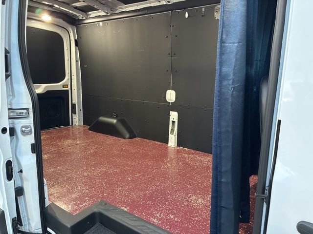 Used 2023 Ford E-Transit Medium Roof w/ Load Area Protection Package image 18