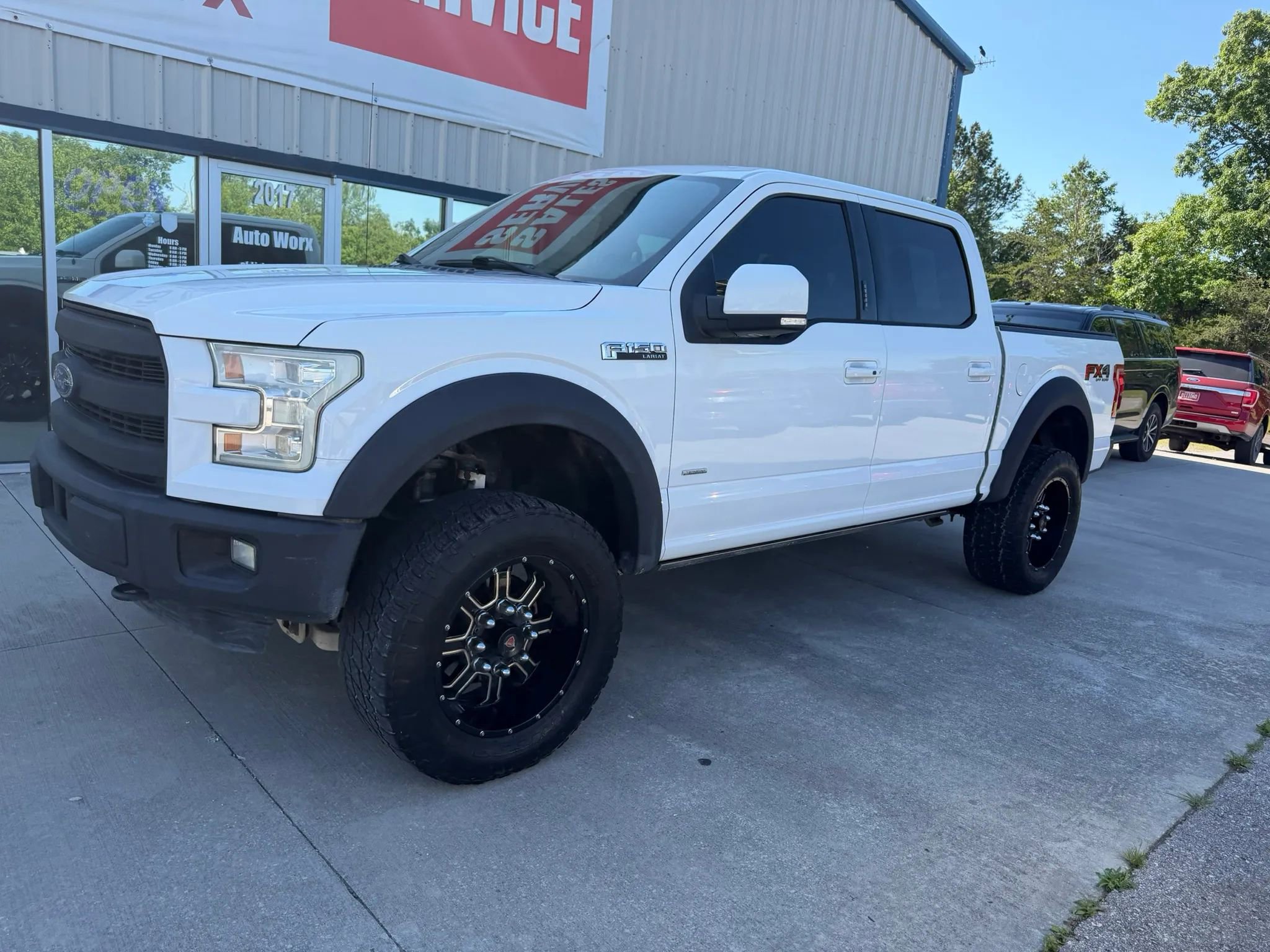 Used 2015 Ford F150 Lariat w/ Equipment Group 502A Luxury AWD/4WD image 44