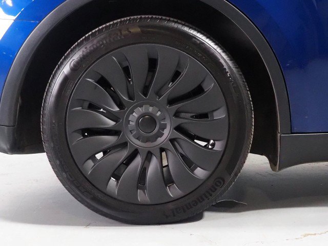 Used 2023 Tesla Model Y Long Range AWD/4WD image 46