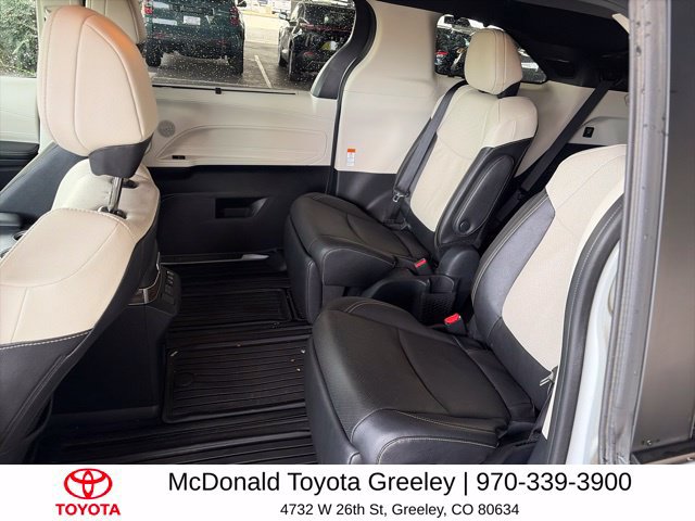 Certified 2025 Toyota Sienna Platinum AWD/4WD image 9