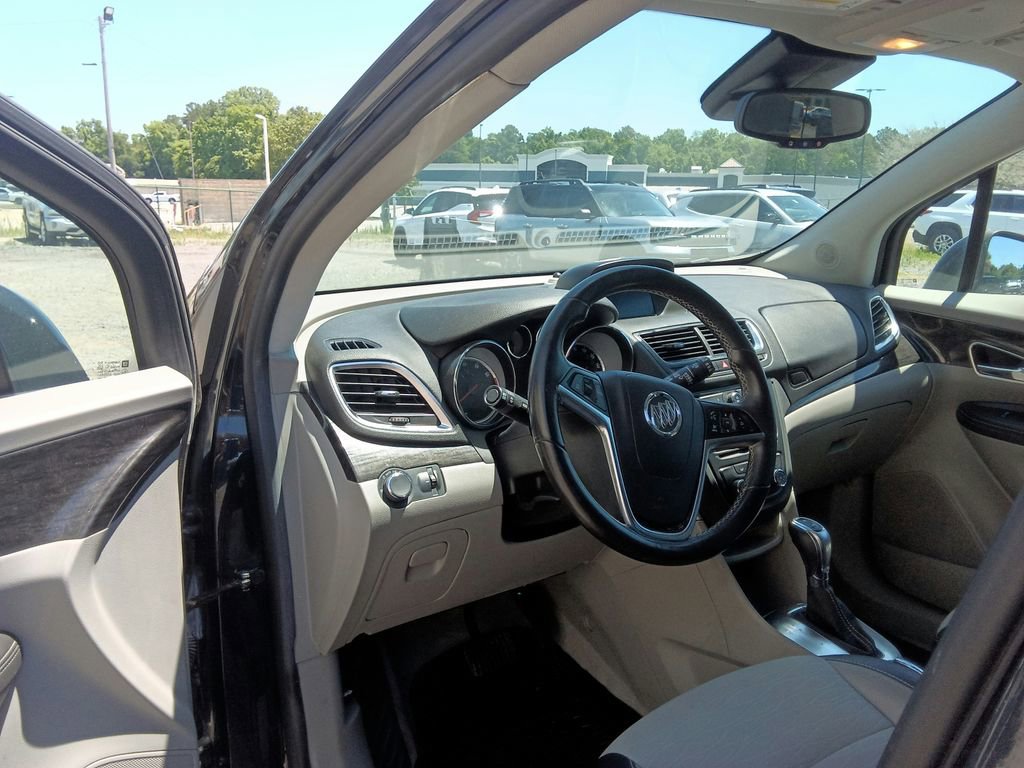 Used 2016 Buick Encore FWD image 19