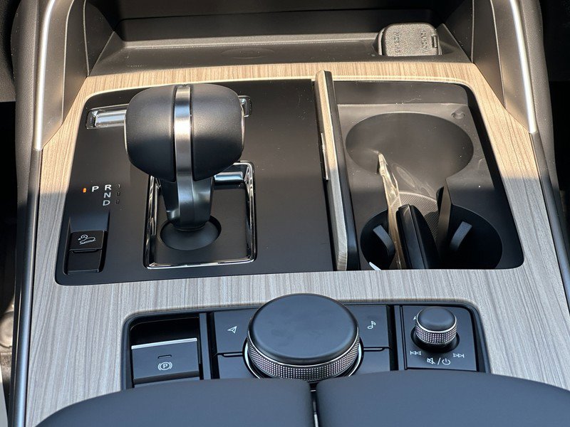 New 2025 MAZDA CX-90 3.3 Turbo w/ Preferred Package image 12