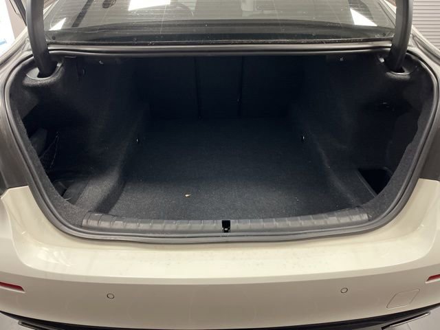 Used 2021 BMW 540i w/ Convenience Package image 17