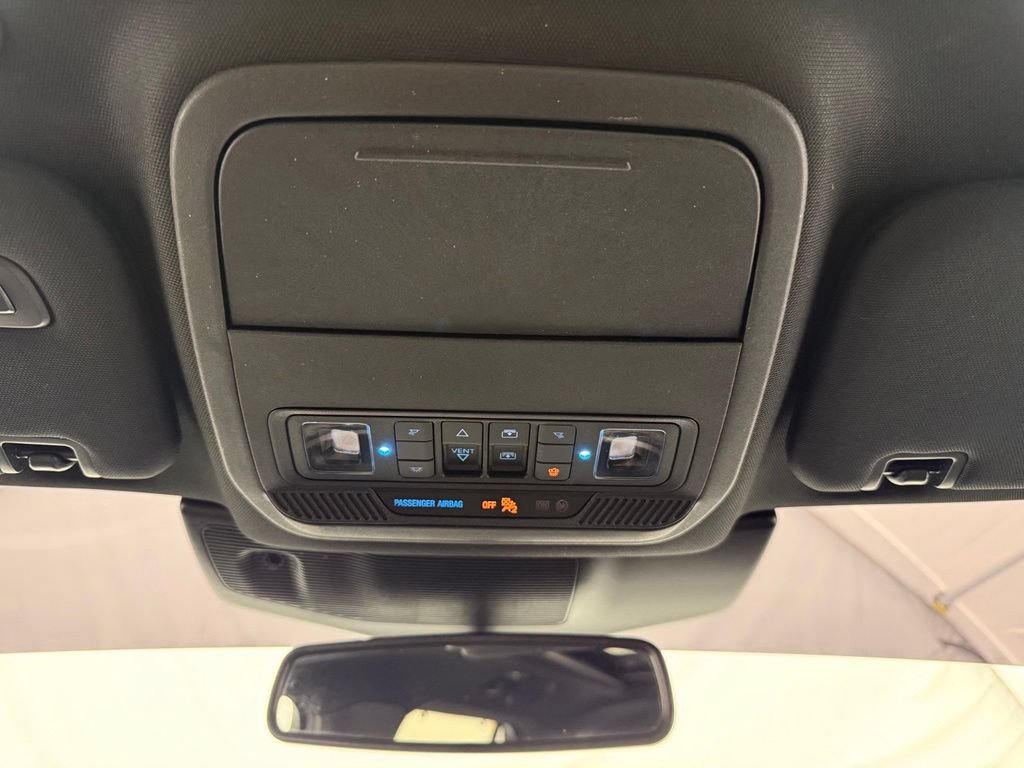 Used 2022 Ford Explorer Platinum w/ Equipment Group 601A AWD/4WD image 44