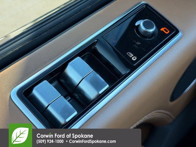 Used 2019 Land Rover Range Rover Long Wheelbase Autobiography AWD/4WD image 30