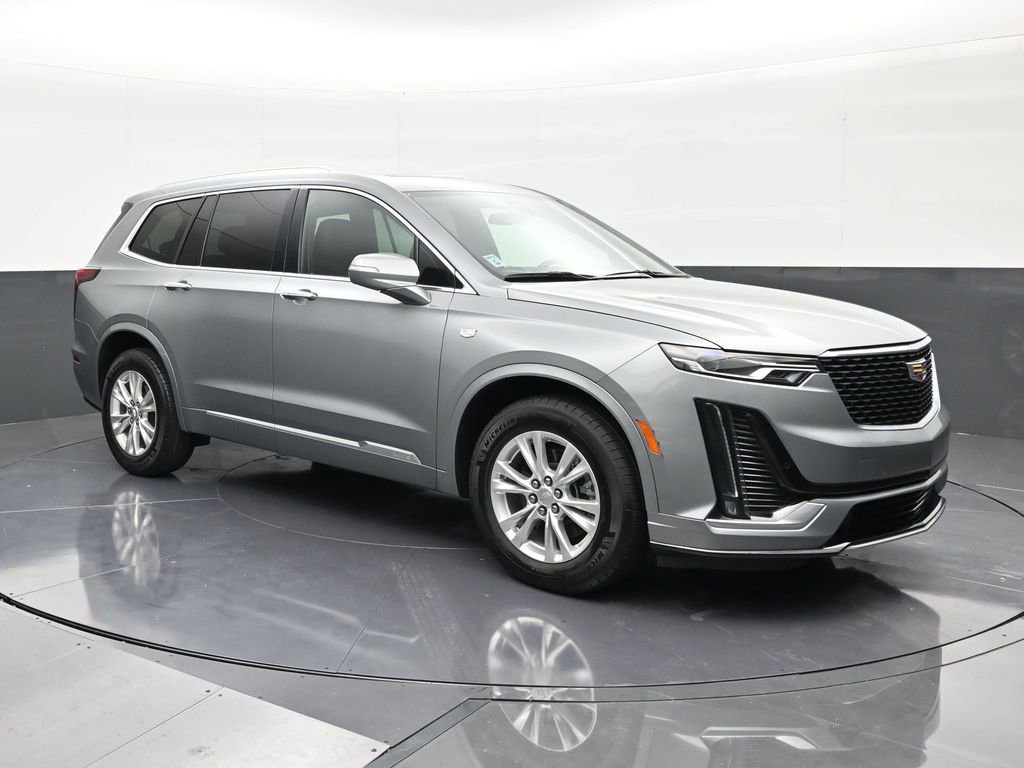 Certified 2023 Cadillac XT6 Luxury FWD image 7