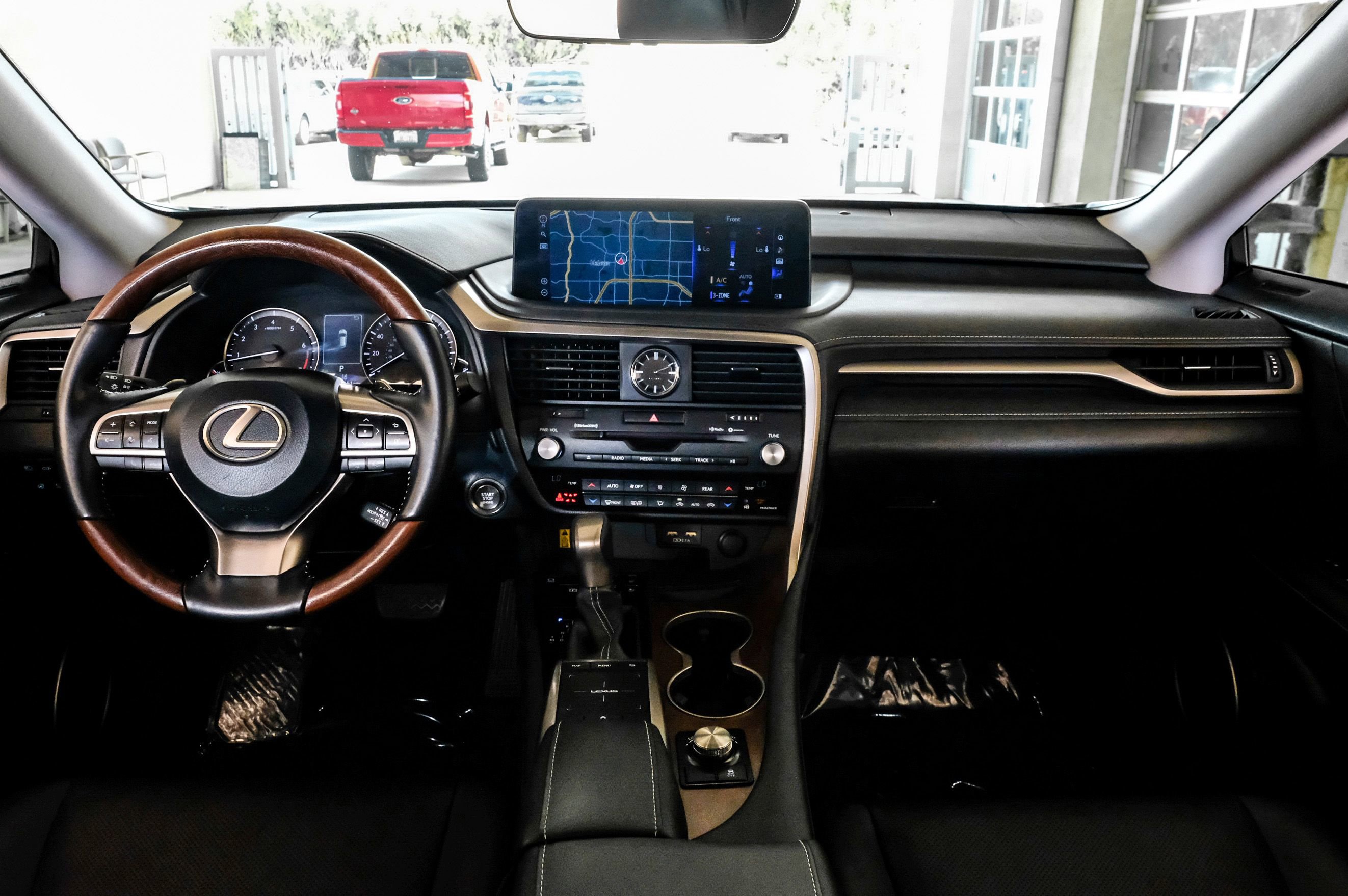 Used 2022 Lexus RX 350L FWD w/ Premium Package image 14