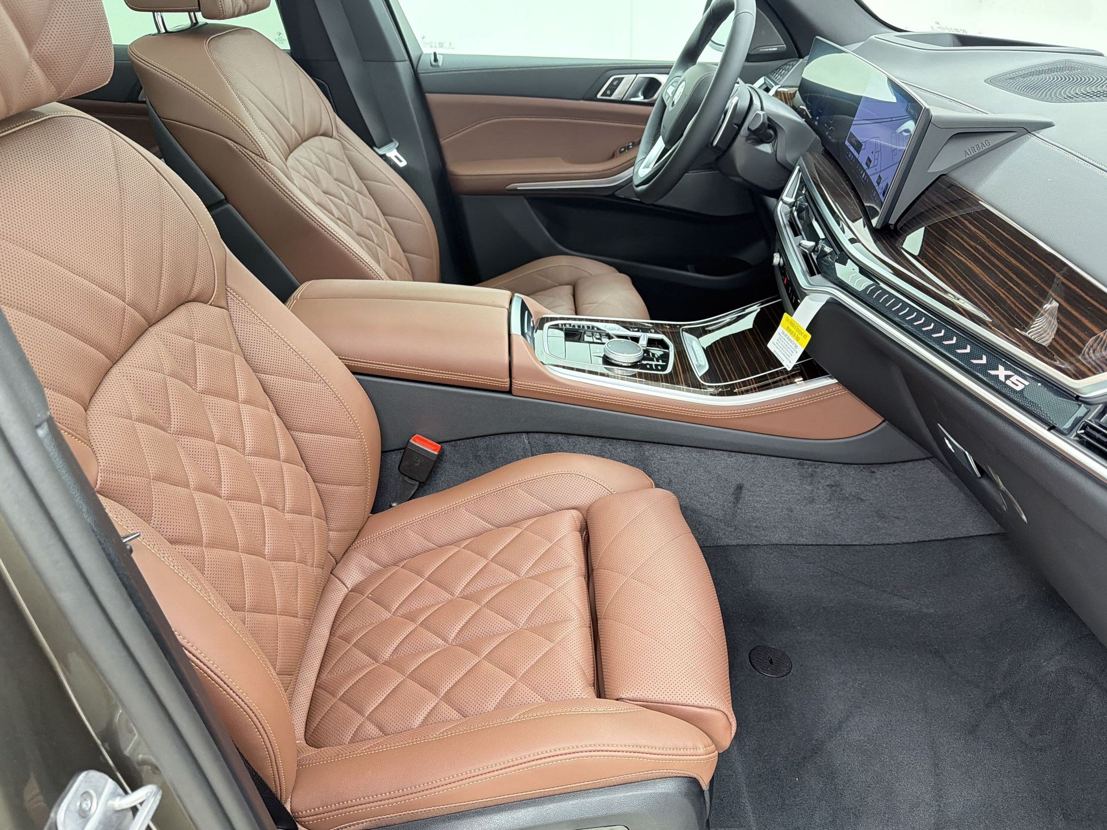 New 2026 BMW X5 xDrive40i w/ Climate Comfort Package AWD/4WD image 25