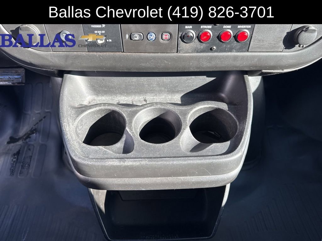 Used 2015 Chevrolet Express 2500 image 10