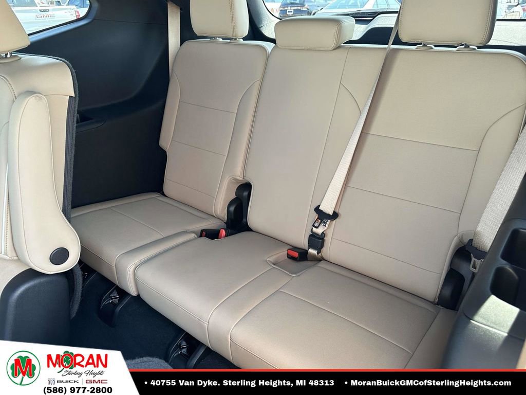 Certified 2025 Buick Enclave Preferred w/ Power Package FWD image 11