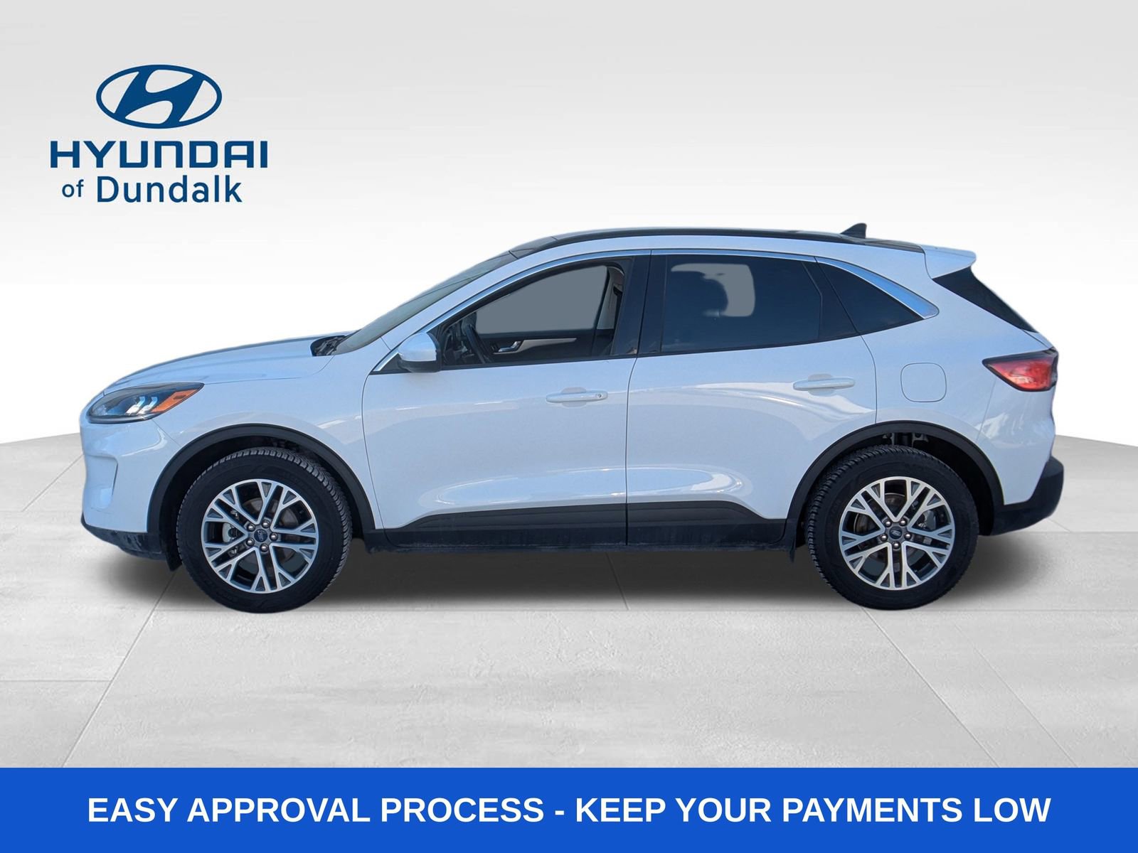 Used 2022 Ford Escape SEL w/ Technology Package image 2