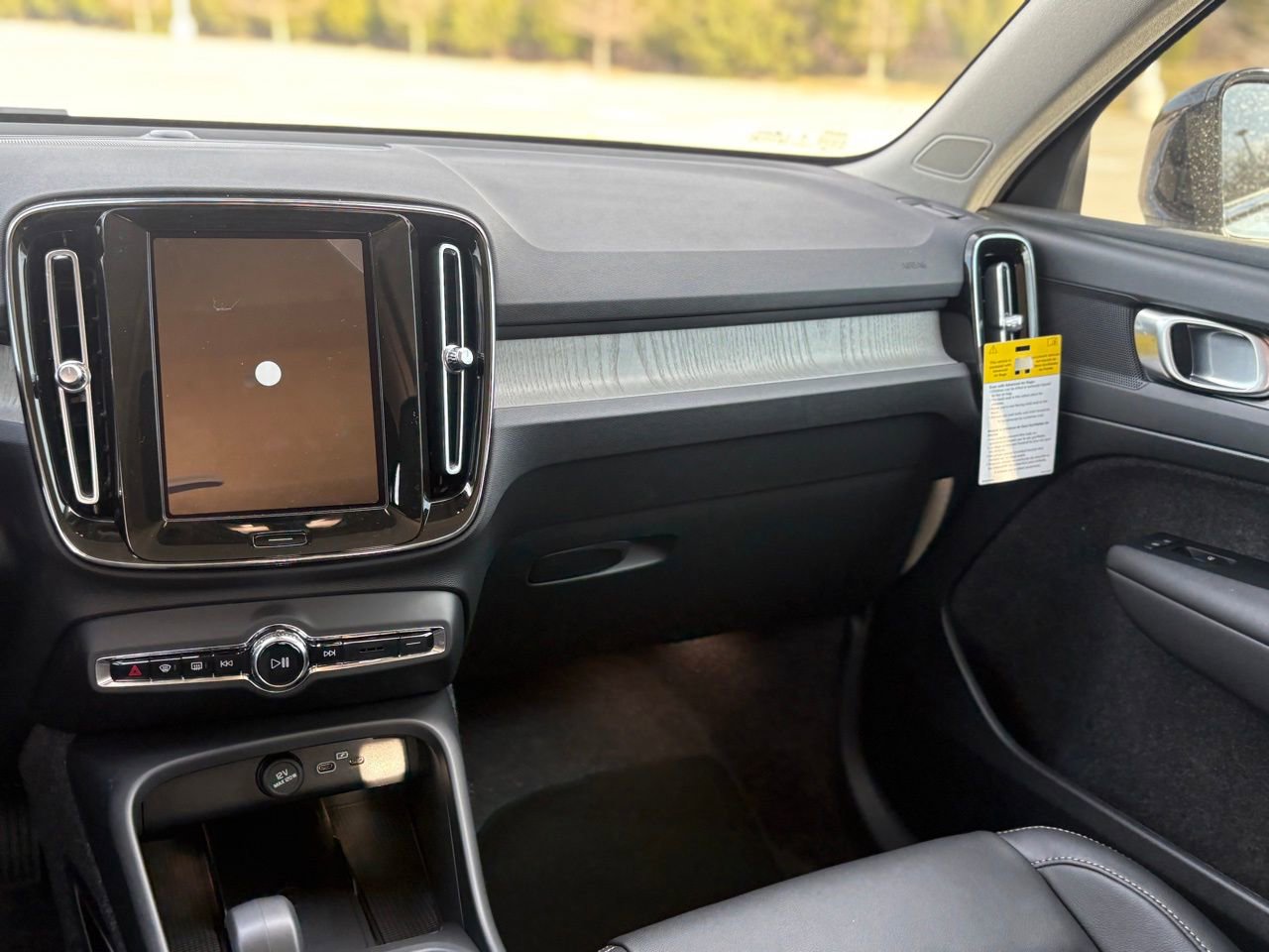 New 2026 Volvo XC40 B5 Core w/ Protection Package Premier image 12