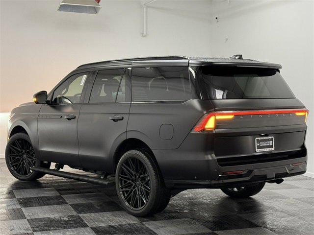 New 2025 Lincoln Navigator Black Label image 16