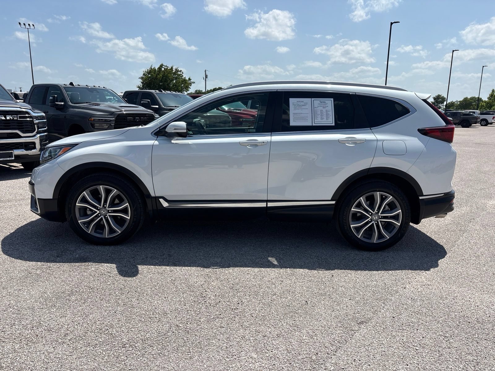 Used 2022 Honda CR-V Touring image 2