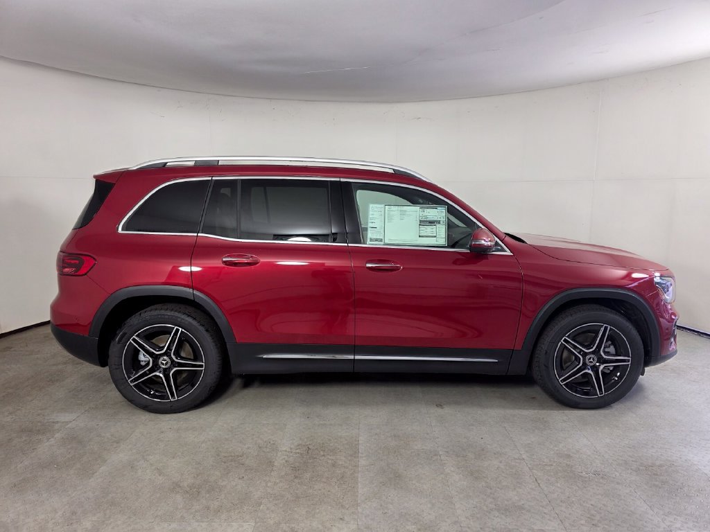 New 2026 Mercedes-Benz GLB 250 image 3