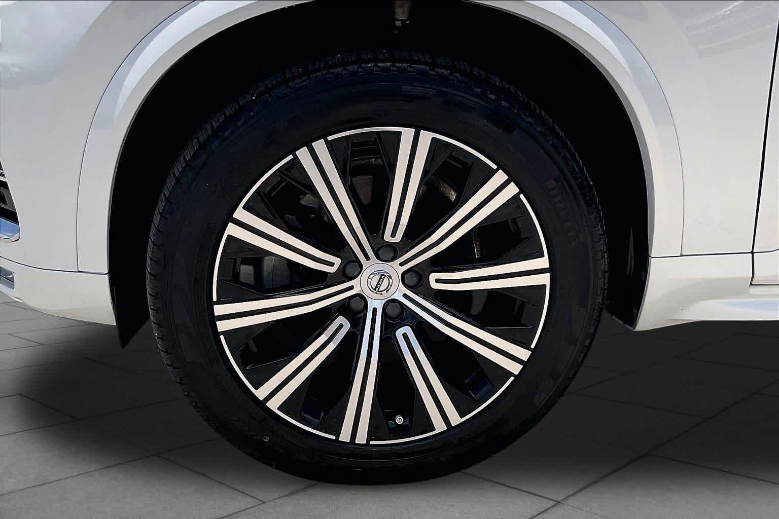 Used 2022 Volvo XC90 T6 Inscription w/ Climate Package AWD/4WD image 11