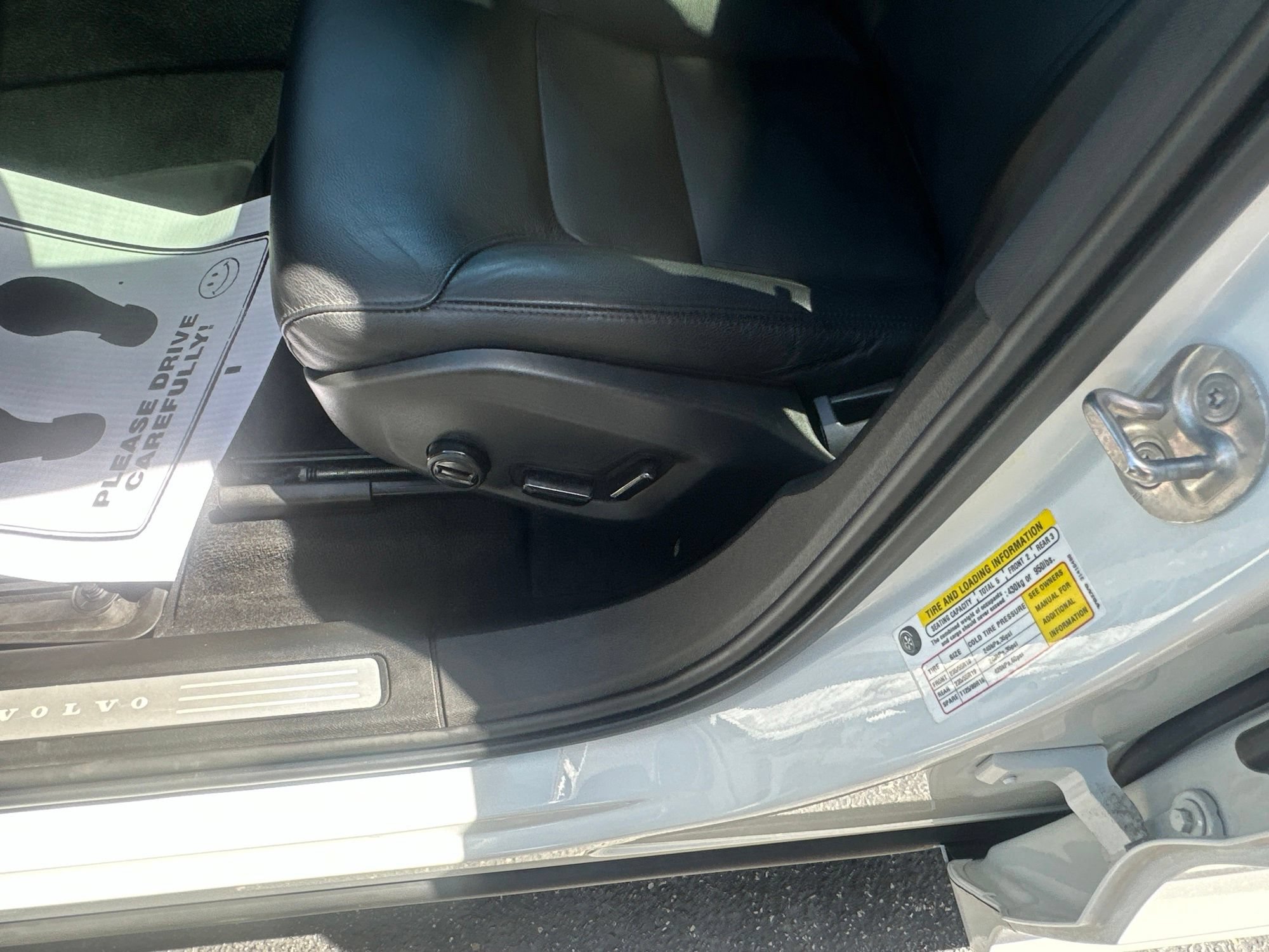 Used 2023 Volvo XC60 B5 Core w/ Climate Package AWD/4WD image 20