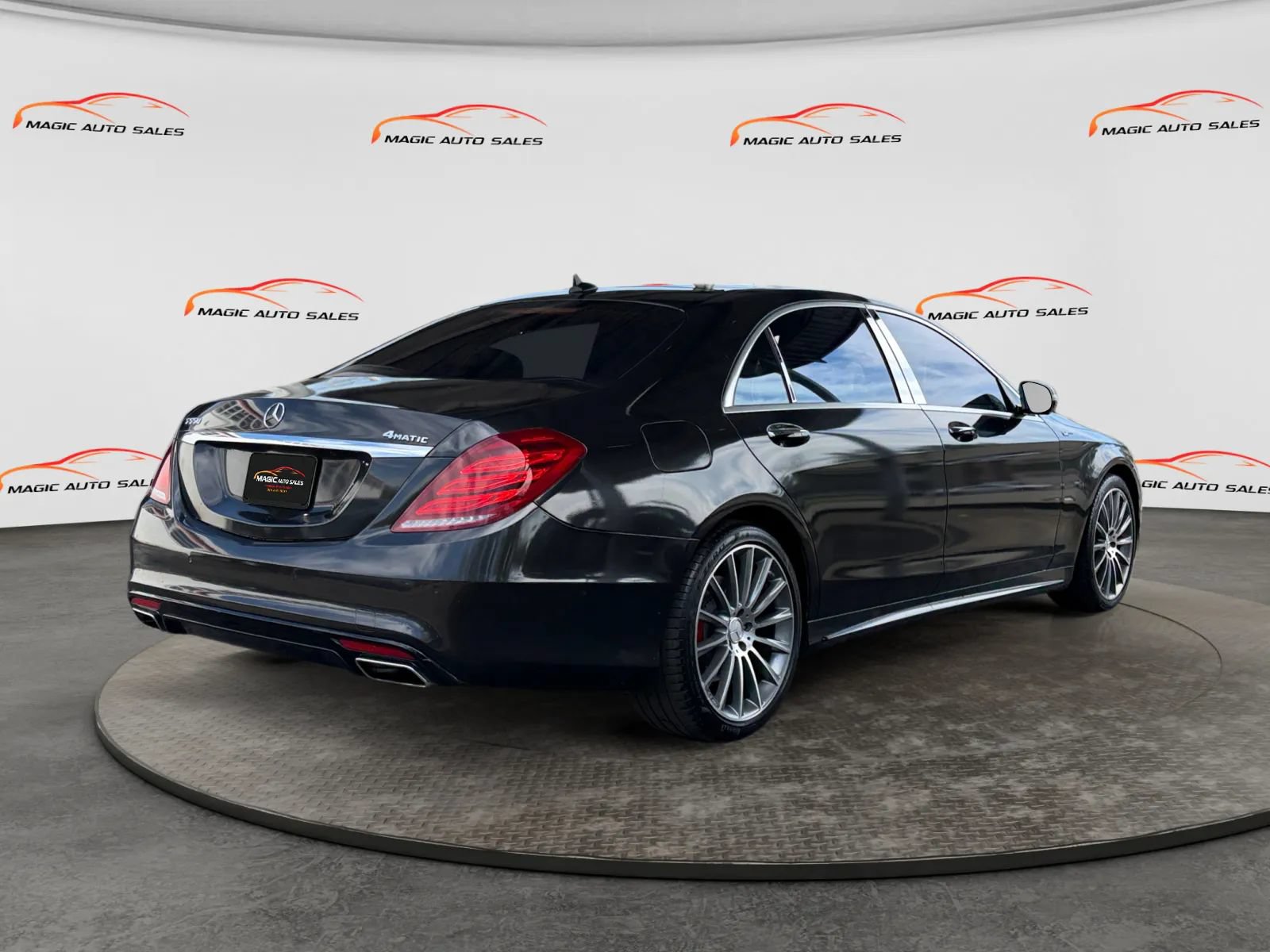 Used 2014 Mercedes-Benz S 550 Sedan image 8
