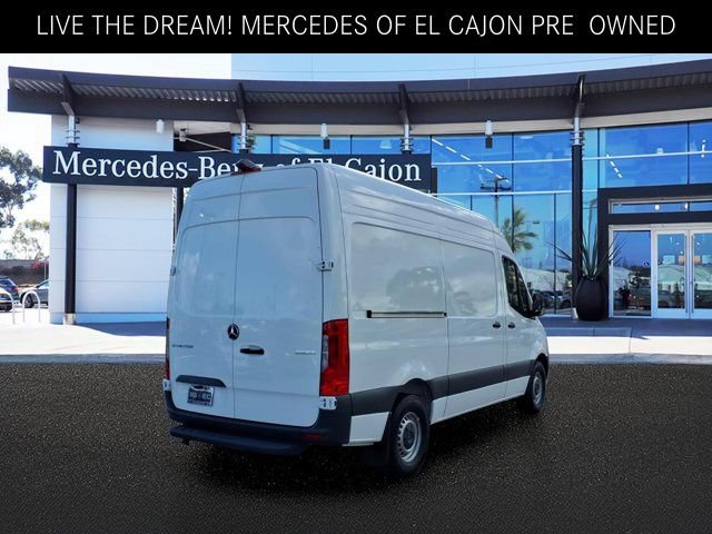 Used 2025 Mercedes-Benz Sprinter 2500 image 3