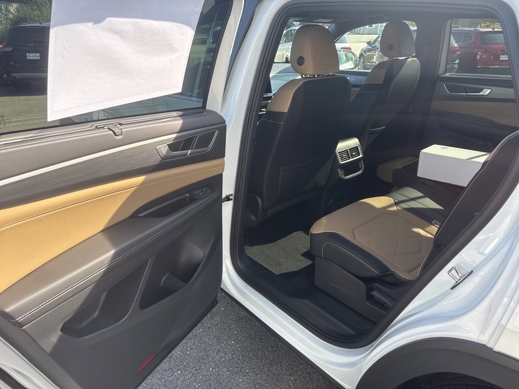 New 2026 Volkswagen Atlas Cross Sport SE image 25