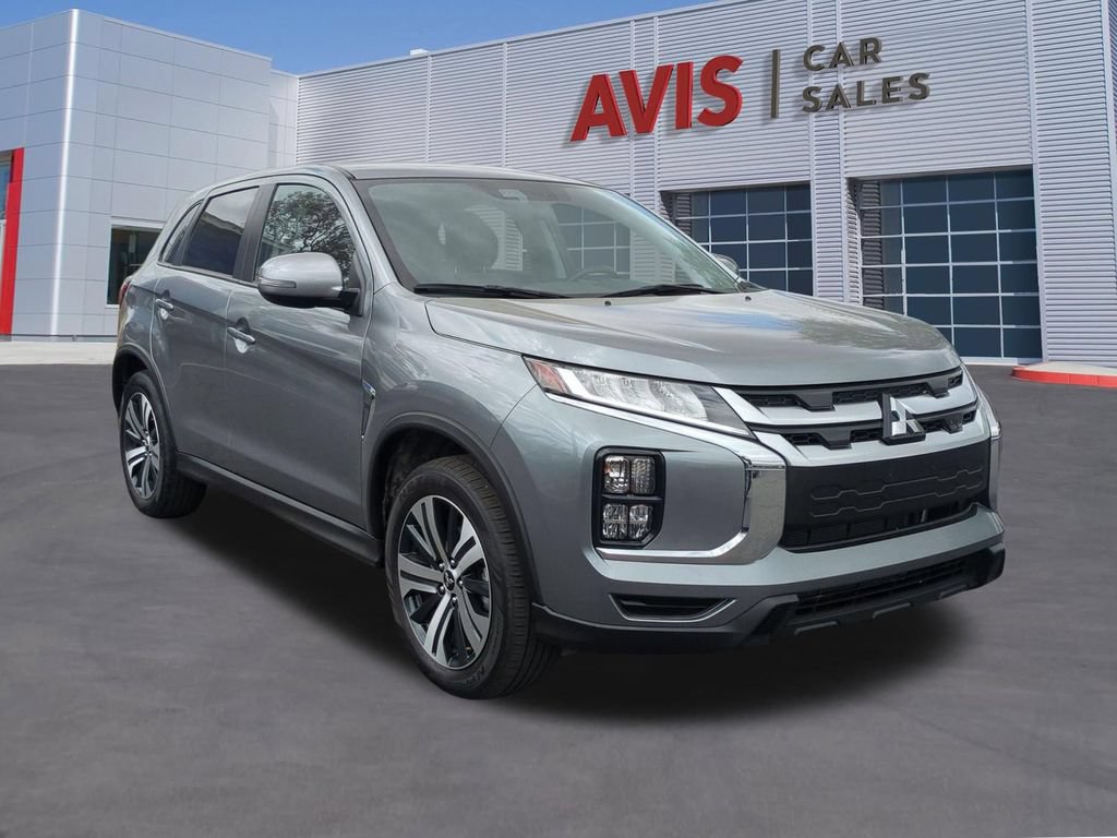 Used 2025 Mitsubishi Outlander Sport SE AWD/4WD image 3