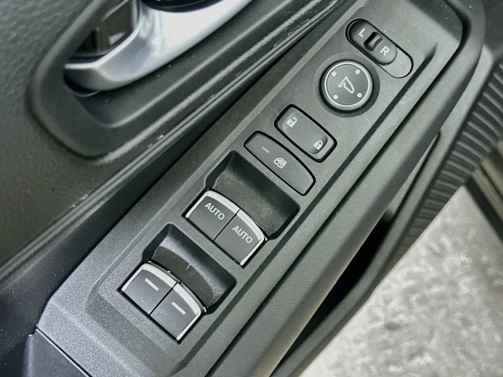 Used 2025 Honda Accord LX image 20