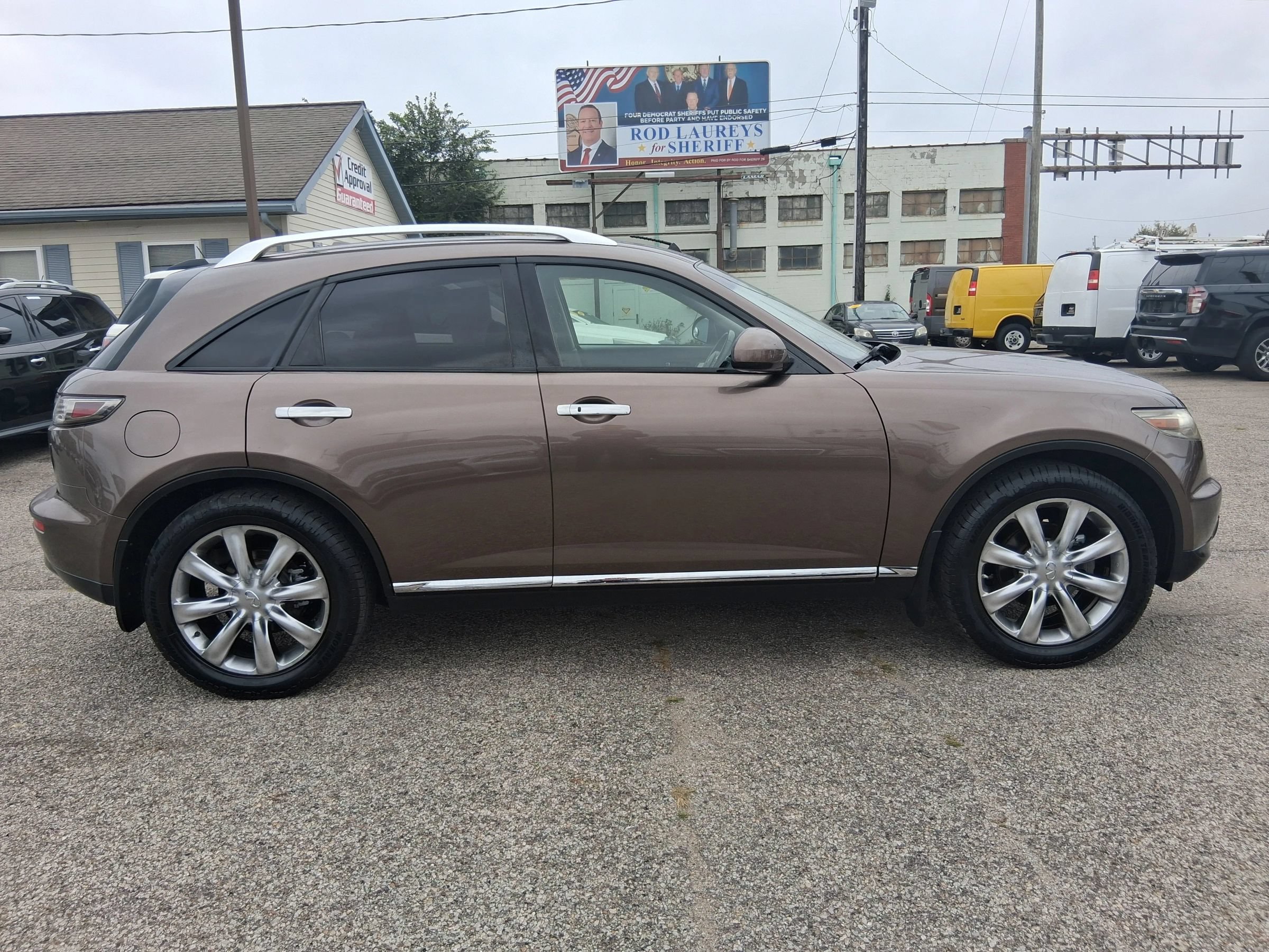 Used 2008 INFINITI FX35 AWD w/ Technology Pkg image 6