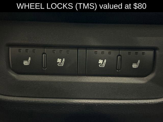 Used 2022 Toyota Tundra Capstone AWD/4WD image 8