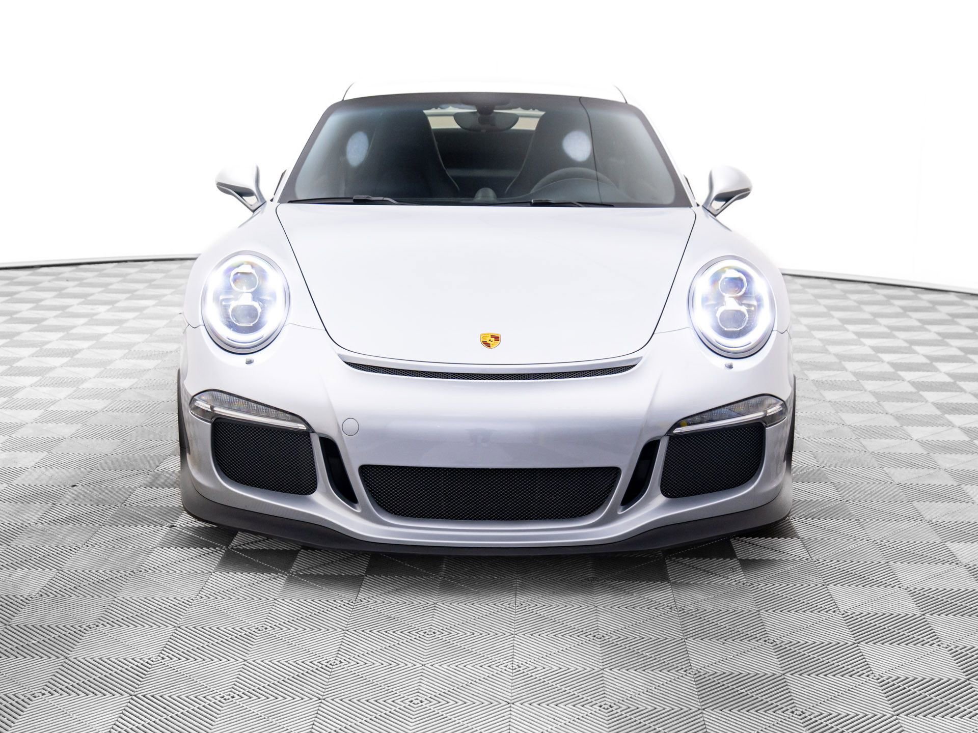 Used 2015 Porsche 911 GT3 image 9